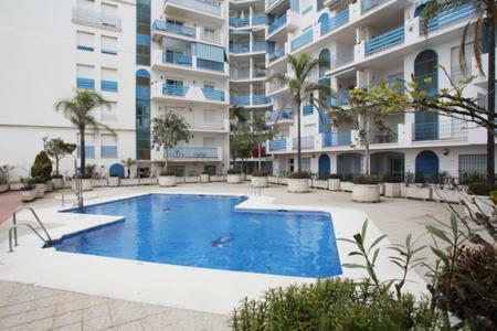 Vista Al Faro Apartment Estepona Luaran gambar
